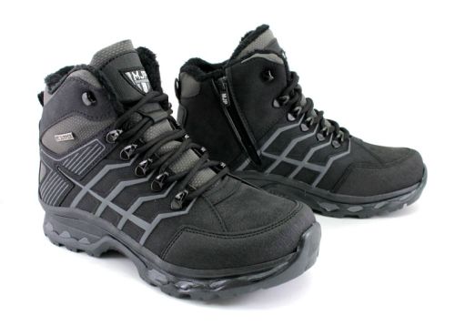 Мъжки туристически боти в черно, модел 1907CH.~