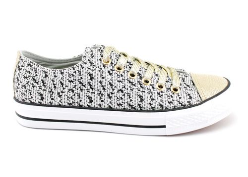 Дамски кецове в бяло със златисти връзки, модел y-30