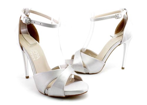 Дамски, официални сандали в сребристо - Модел Гардения