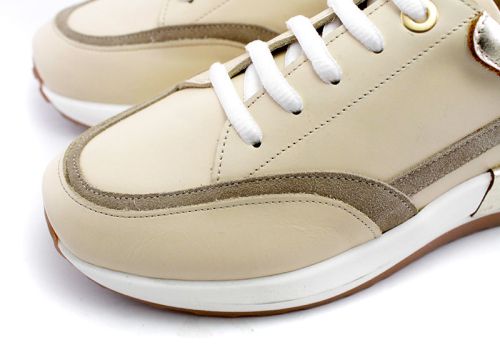 Дамски, спортни обувки в бежово - Модел Вайгела