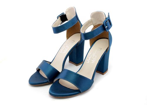 Дамски изкрящи сандали в тюркоаз - Модел Веда