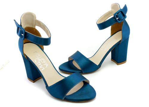 Дамски изкрящи сандали в тюркоаз - Модел Веда