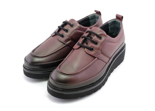 Дамски ежедневни обувки в бордо - Модел Йоана