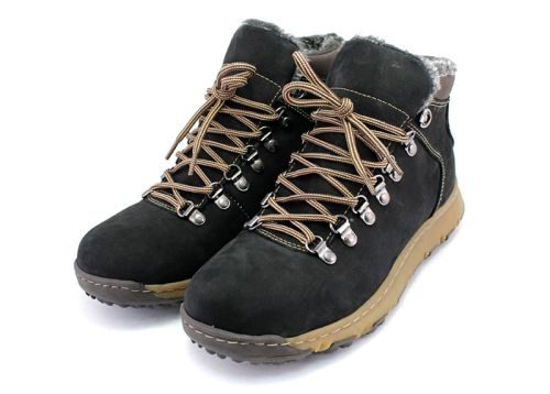 Мъжки туристически боти в черно, модел Калин