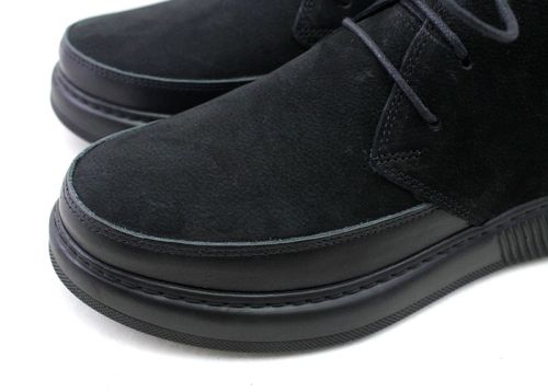 Мъжки спортни боти в черно, модел Алън.~