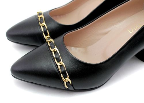 Дамски официални обувки в черно, модел Фелипа.