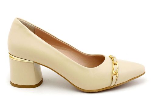 Дамски официални обувки в бежово, модел Фелипа.
