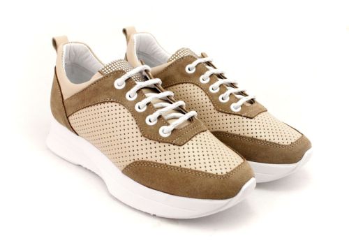 Дамски маратонки във бежово - Модел Дафне.