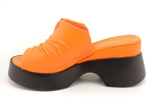 Дамски сабо от естествена кожа в  оранжев цвят - Модел Саманта.