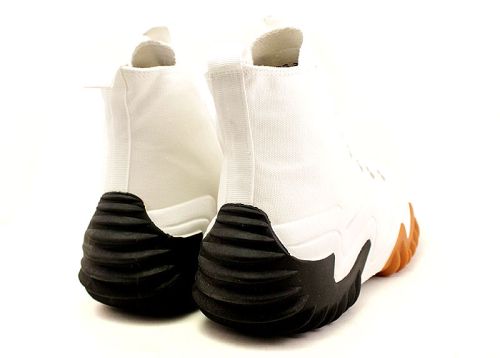 Дамски кецове на дебело ходило в бяло - модел 376.