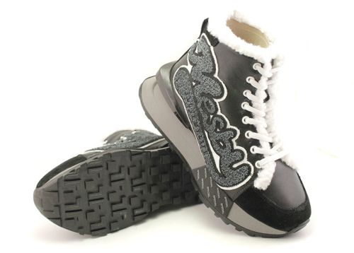 -Дамски спортни боти в черно - Модел Ванеса.