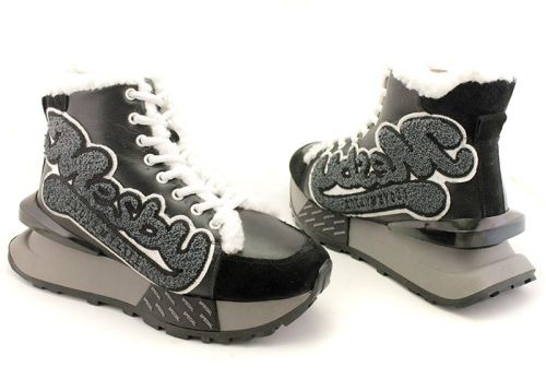 -Дамски спортни боти в черно - Модел Ванеса.