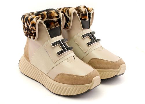 -Дамски спортни боти в тъмно бежово - Модел Карина.