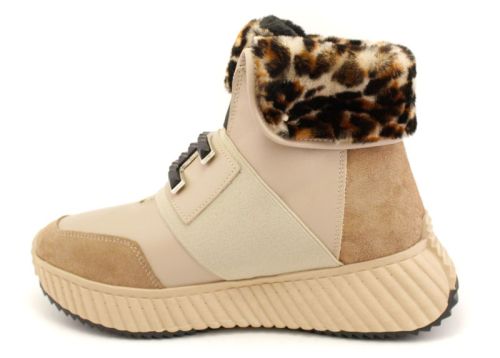 -Дамски спортни боти в тъмно бежово - Модел Карина.