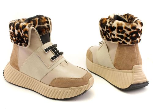 -Дамски спортни боти в тъмно бежово - Модел Карина.