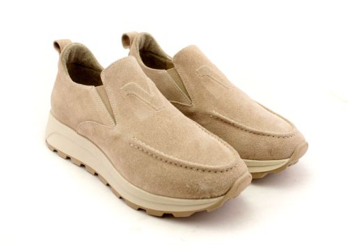 Дамски маратонки без връзки в бежово - Модел Синтия.