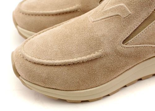 Дамски маратонки без връзки в бежово - Модел Синтия.