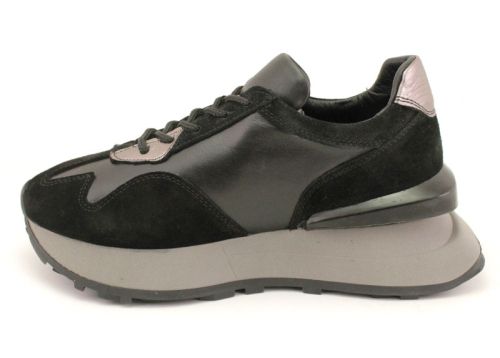 Дамски маратонки в черен цвят - Модел Марсела.