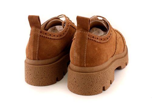 Дамски, ежедневни обувки от естествен велур в светло кафяво - Модел Елизабет