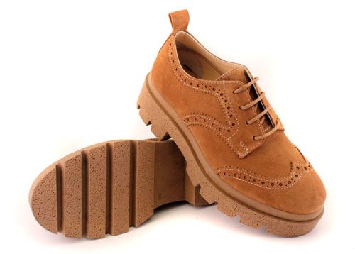 Дамски, ежедневни обувки от естествен велур в светло кафяво - Модел Елизабет