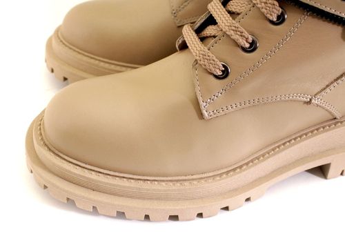 -Дамски кубинки от естествена кожа в бежово - Модел Мелиса