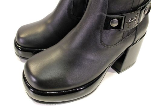 Дамски високи боти от естествена кожа в черно- Модел Джина