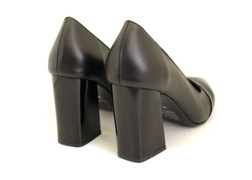 Pantofi formali dama din piele naturala si lac negru - ModelMika