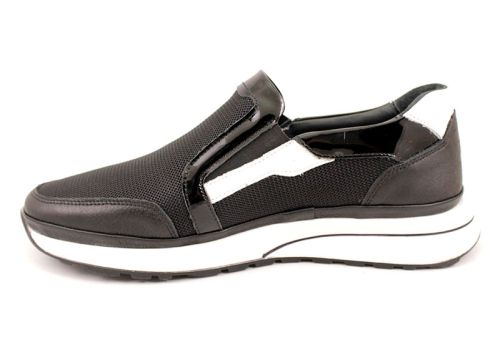 Мъжки спортни обувки в черно - Модел Драгос