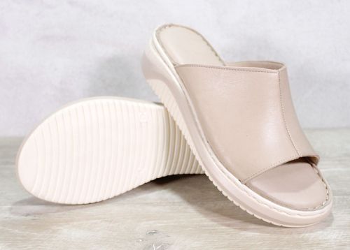 Дамски чехли в бежово - модел Малина