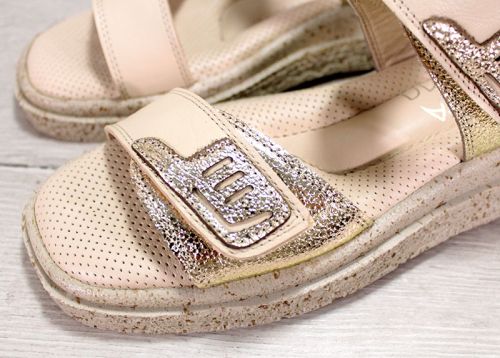 Дамски сандали от естествена кожа в бежово и златисто - модел Сузана