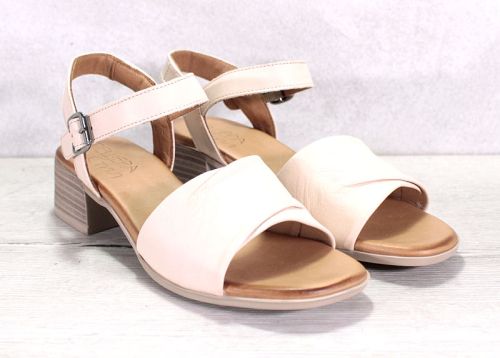 Дамски сандали от естествена кожа в бежово - Модел Алекса.