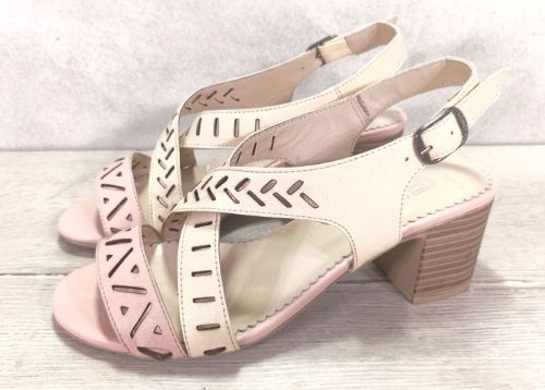 Дамски сандали на нисък ток от естествена кожа в бежово - модел Елба