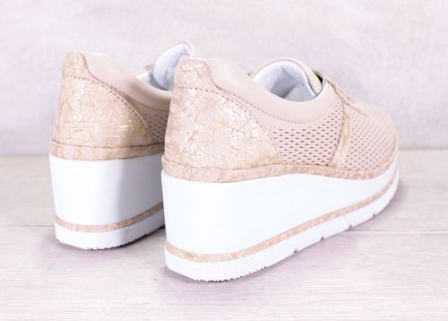 Дамски летни обувки на платформа от естествена кожа в бежово - Модел Изида