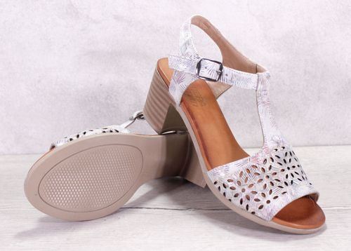 Дамски сандали на нисък ток от естествена кожа в цвят таупе - модел Джулия 1