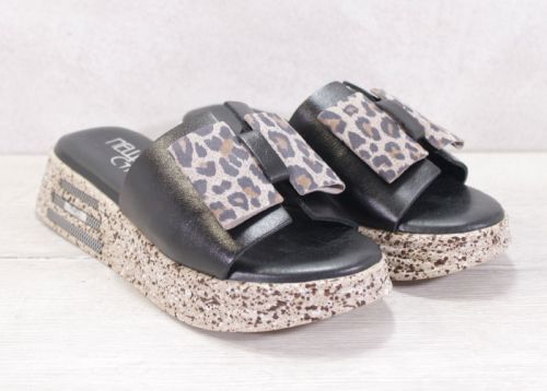 Дамски чехли от естествена кожа в черно и леопардов принт - Модел Лина