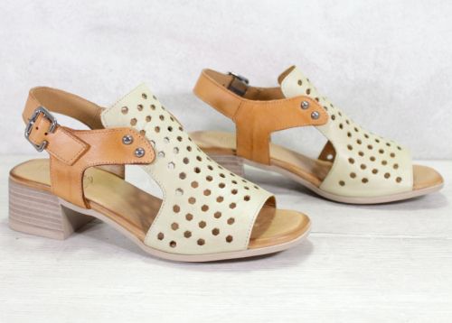 Дамски сандали на нисък ток в резедаво зелен и светло кафяв цвят - Модел Карина.