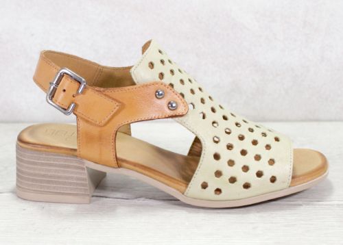 Дамски сандали на нисък ток в резедаво зелен и светло кафяв цвят - Модел Карина.