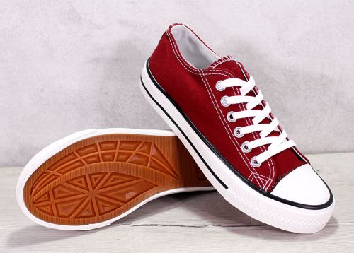 Дамски класически кецове в бордо, модел 300-7