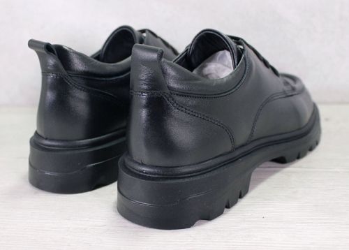 Chic Urbain - Дамски модни мокасини от естествена черна кожа - Модел Диана