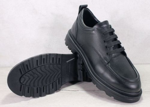 Chic Urbain - Дамски модни мокасини от естествена черна кожа - Модел Диана