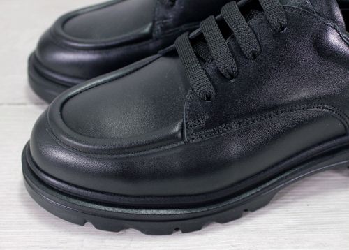 Chic Urbain - Дамски модни мокасини от естествена черна кожа - Модел Диана