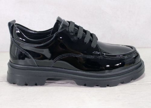 Chic Urbain Diana - Дамски модни мокасини от черен лак - Модел Диана