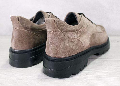 Chic Urbain - Дамски мокасини от бежов велур - Модел Диана