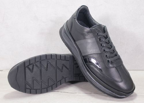 Мъжки ежедневни обувки от естествена кожа с акценти в черен лак и сива кожа - модел Урбан Елеганс