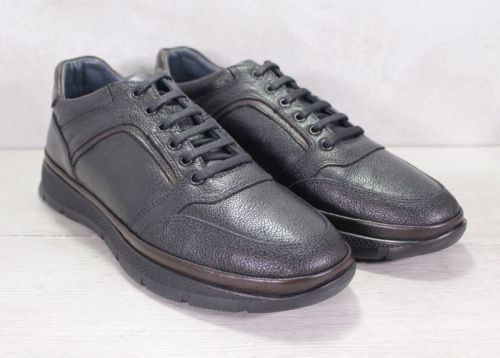 Мъжки ежедневни обувки от черна шагренова кожа с кафяви акценти - модел Urban Espresso