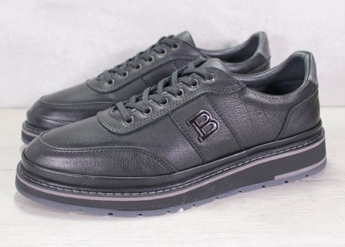 Мъжки спортно-елегантни обувки от висококачествена черна кожа - модел Urban Sleek