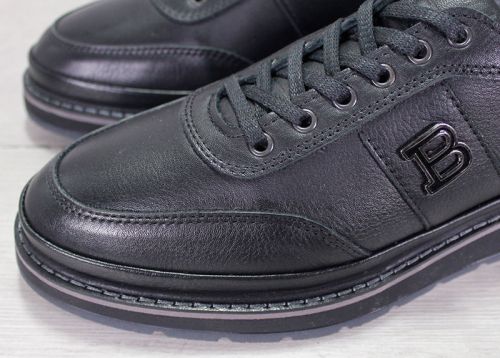 Мъжки спортно-елегантни обувки от висококачествена черна кожа - модел Urban Sleek