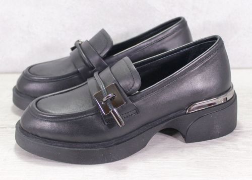 Дамски лоуфъри от естествена кожа в черно - модел Classic Edge Loafer