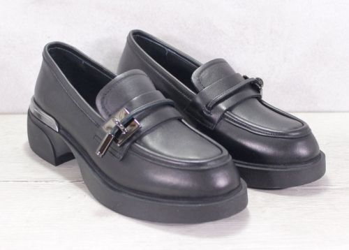 Дамски лоуфъри от естествена кожа в черно - модел Classic Edge Loafer