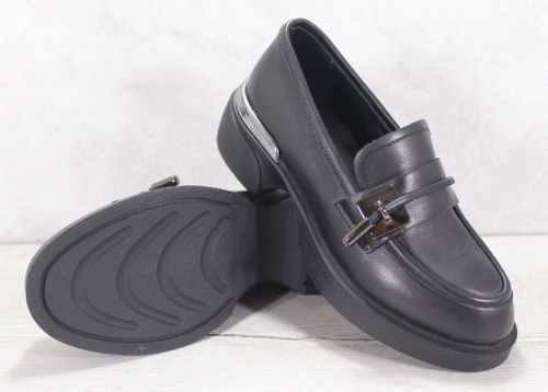 Дамски лоуфъри от естествена кожа в черно - модел Classic Edge Loafer